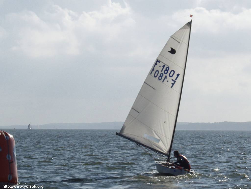 Yole-OK-Dinghy_FRA1801-c_Hourtin03.jpg