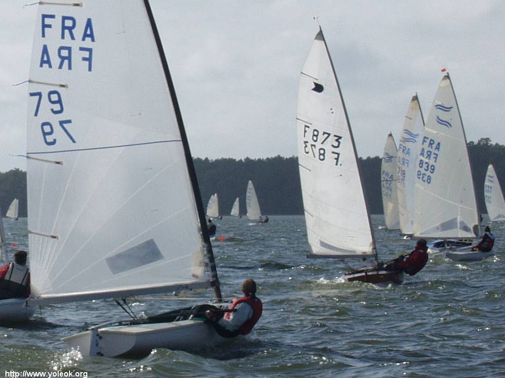 Yole-OK-Dinghy_FRA873-a_Hourtin03.jpg